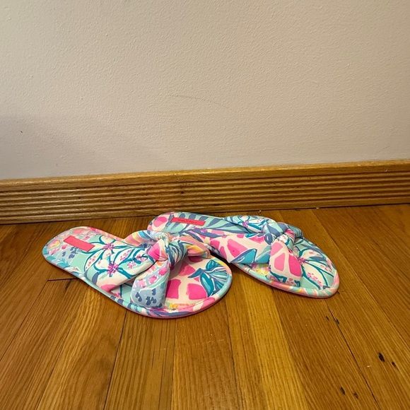 Lilly Pulitzer Sea Glass Aqua Rainforest Retreat Pool Slippers L/XL New - Picture 2 of 6